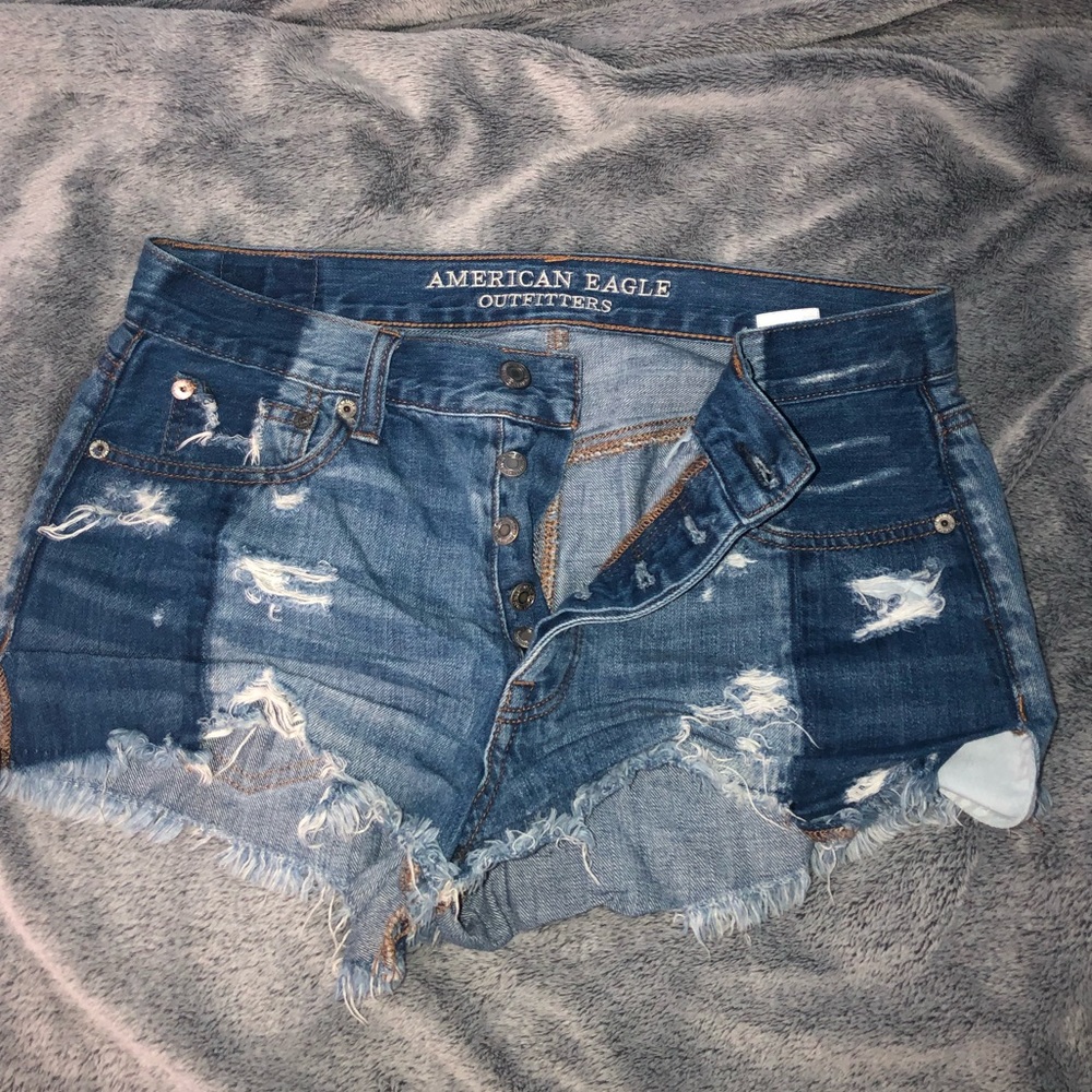 AEO two-toned denim shorts